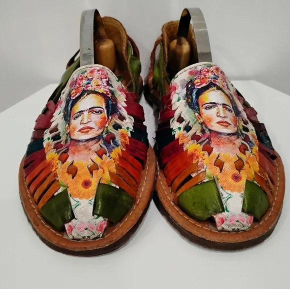 FRIDA KAHLO LEATHER HUARACHES NWOT - Picture 7 of 7